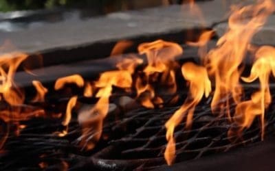 Some Awesome Outdoor Food Options for Fire Pit Gatherings