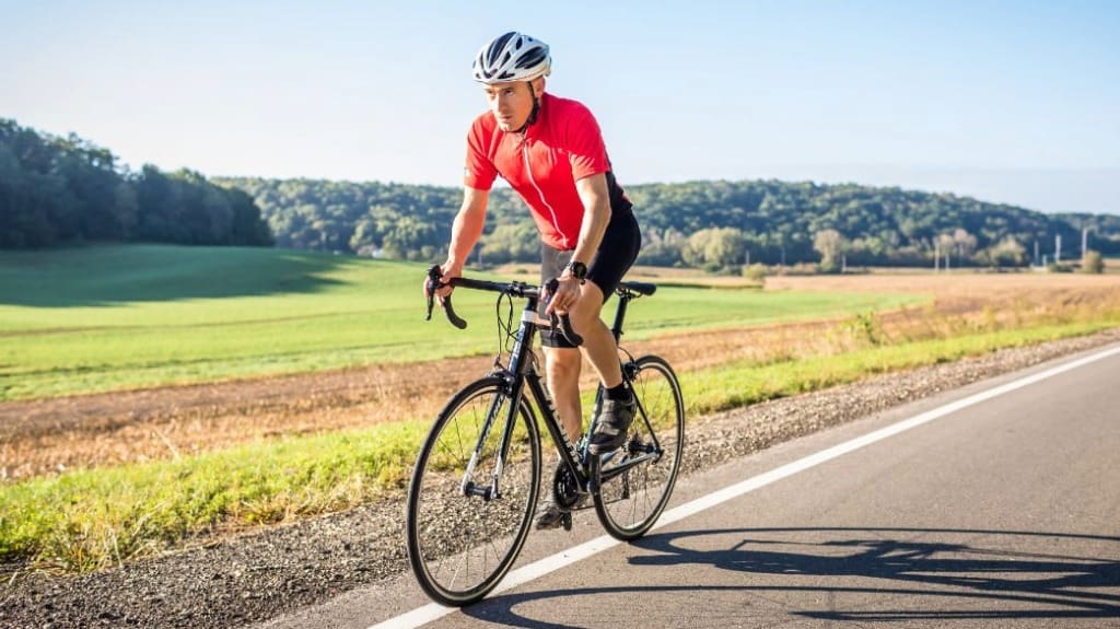 Schwinn Fastback Performance Road Bike for Advanced Riders & Expert Riders